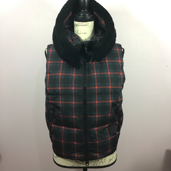 Coach Riley Plaid Puffer Hooded Vest Small . New without tag. - Picture 3 of 13